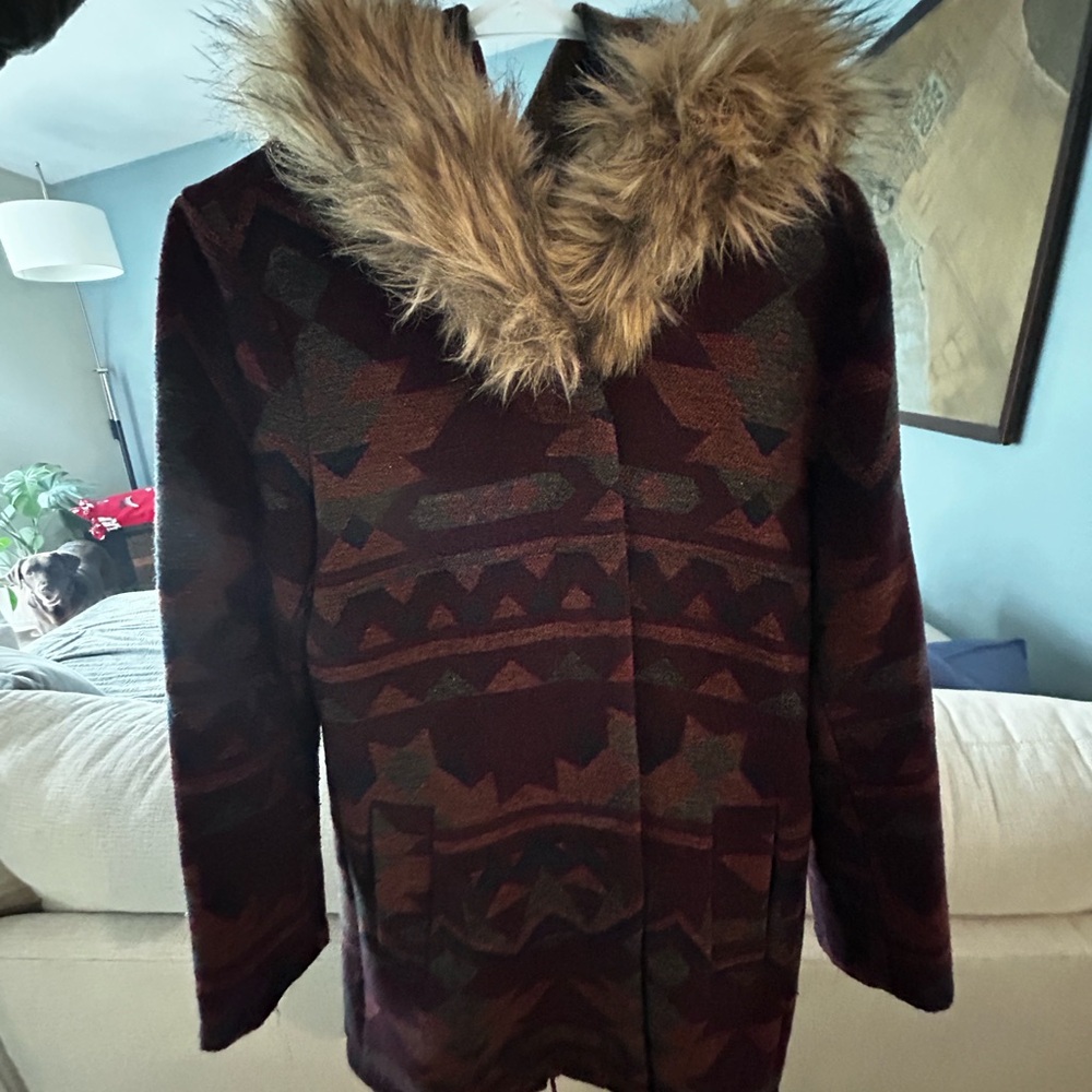 Women's Patterned Jacket with Faux Fur Collar